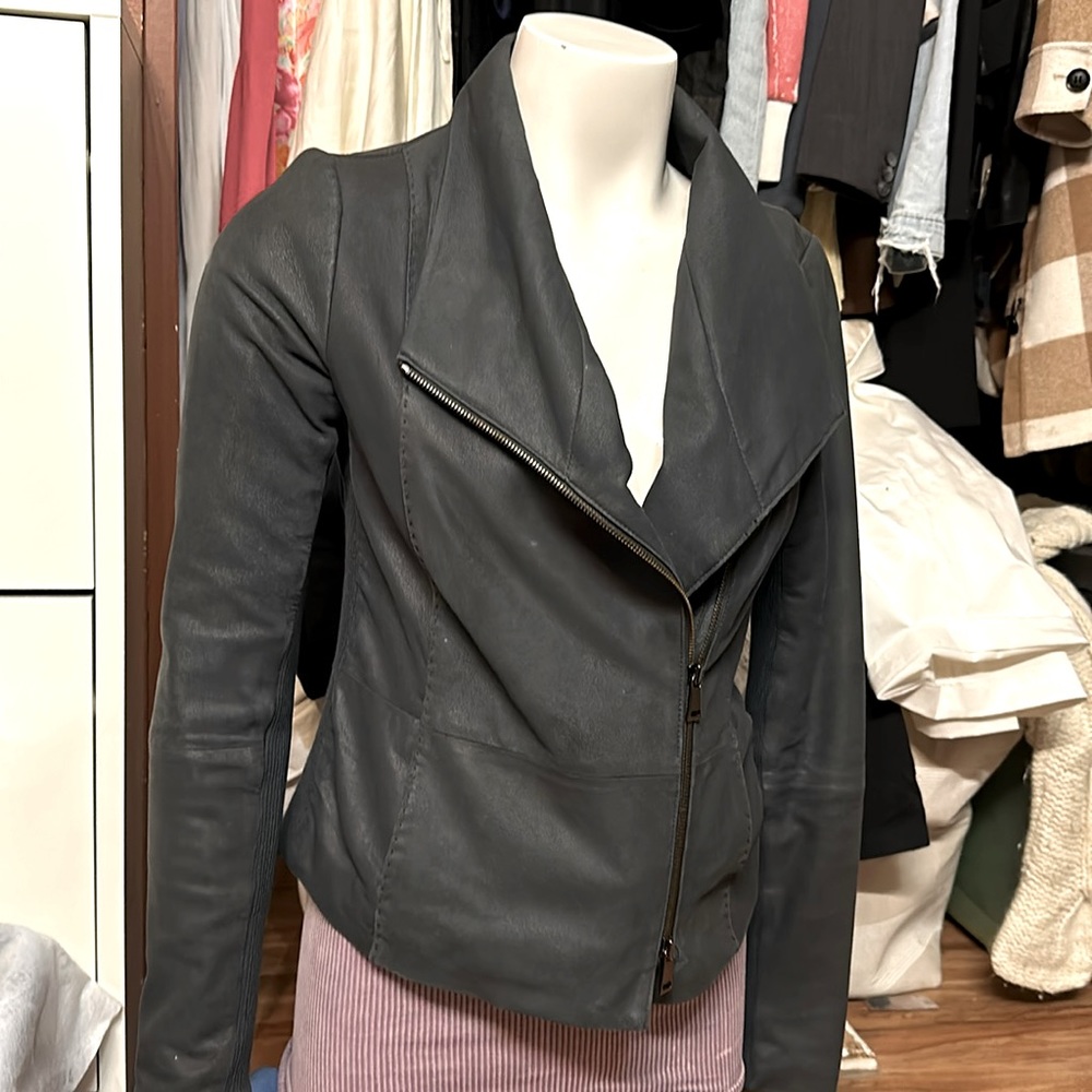 Vince leather jacket s
